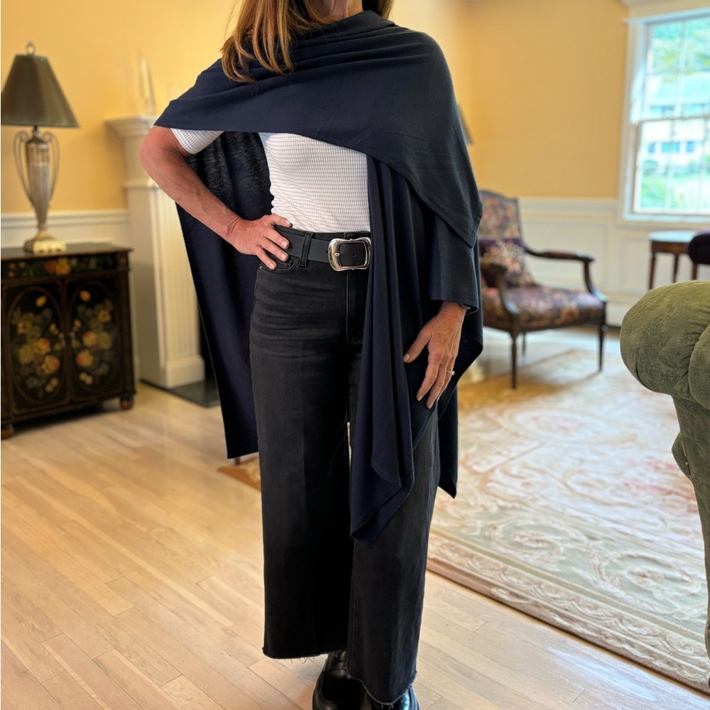 Navy Echo Wrap